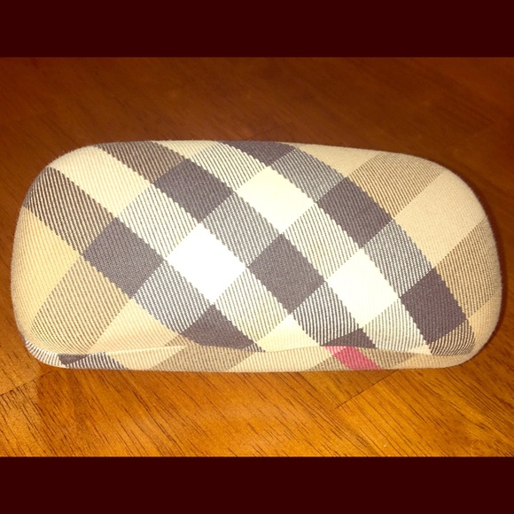 Burberry original sunglasses case