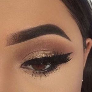 Meet your Posher, Aurora