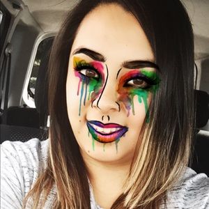 Meet your Posher, Hilda