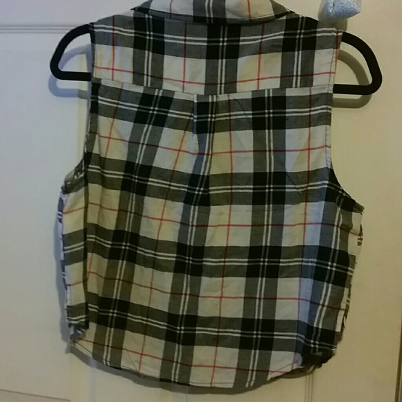 Forever 21 plaid crop top - Picture 2 of 3