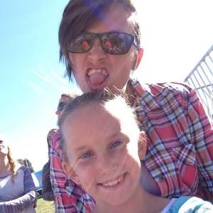 Meet your Posher, Kendra