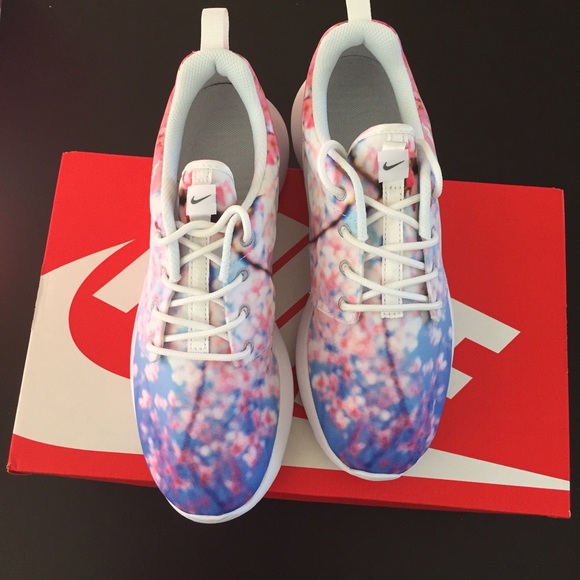 NIKE AUTHENTIC CHERRY BLOSOM NEW - Picture 4 of 4