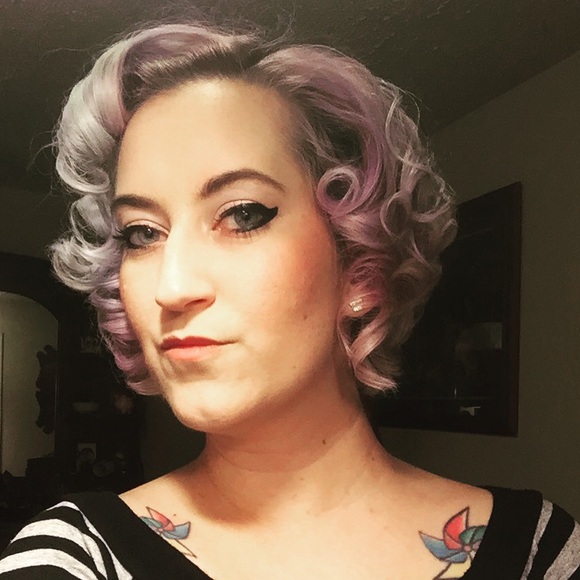 Meet your Posher, Ashly - Picture 4 of 4