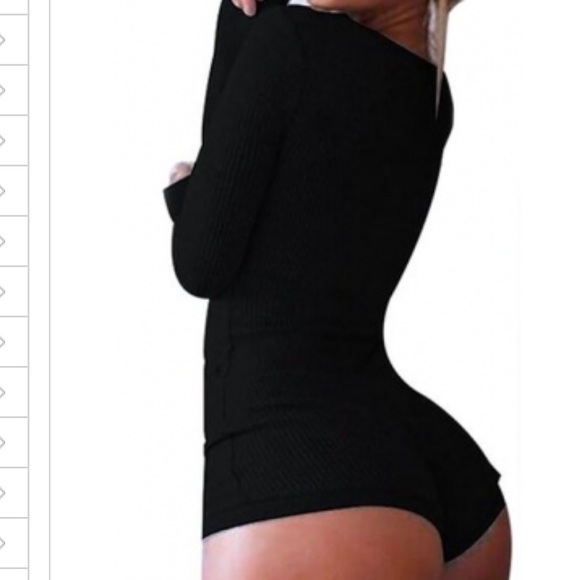 Black jumper romper medium nwot - Picture 2 of 3