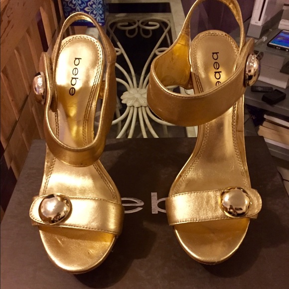 bebe semi new heels