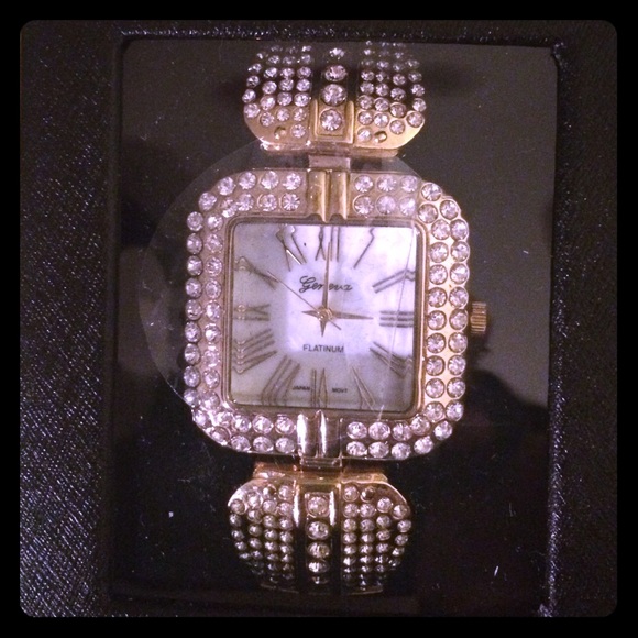 (CUSTOM BUNDLE FOR KIM)  NOT FOR SALE💥