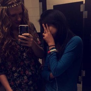 Meet your Posher, Alicia