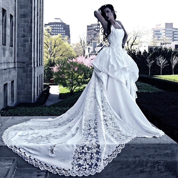 Wedding Gown: Custom, Eco, Handmade To Measure. - Picture 3 of 4