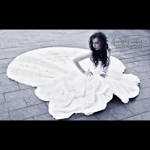 Wedding Gown: Custom, Eco, Handmade To Measure. - Picture 4 of 4