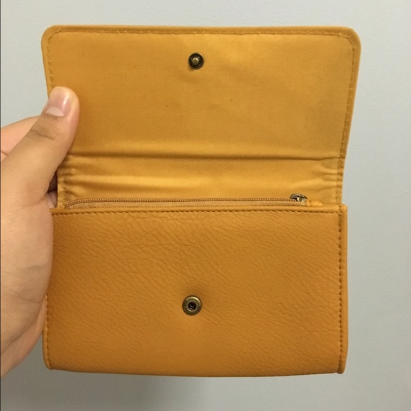 Wallet - Picture 2 of 4