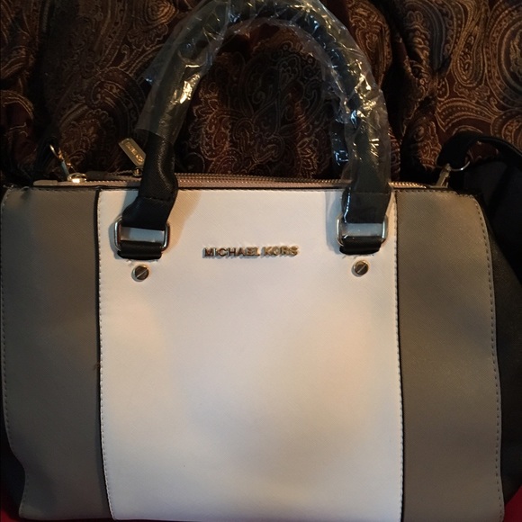 Michael Kors purse