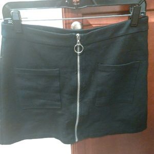 Forever 21 twin pocket skirt