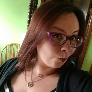 Meet your Posher, Nicole