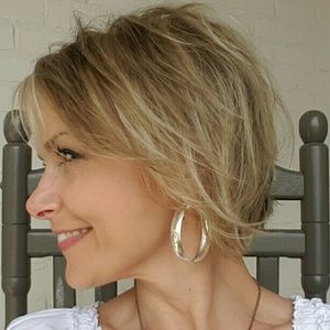 Meet your Posher, Lisa