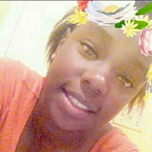 Meet your Posher, Shea