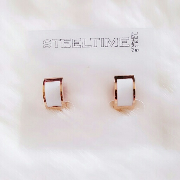Jewelry - Rose Gold Earrings (Stainless Steel)