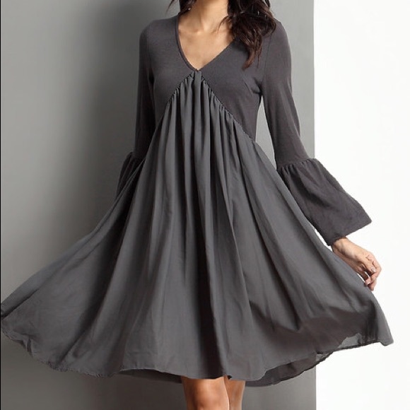 Reborn black v neck bell sleeve dress size small