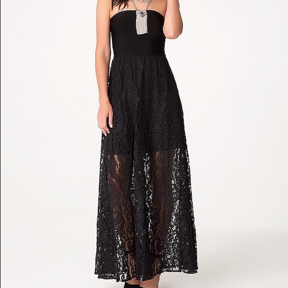 Bebe lace & bandage maxi dress xs