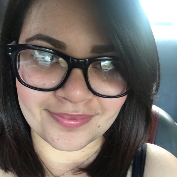 Meet your Posher, Kiara - Picture 1 of 1