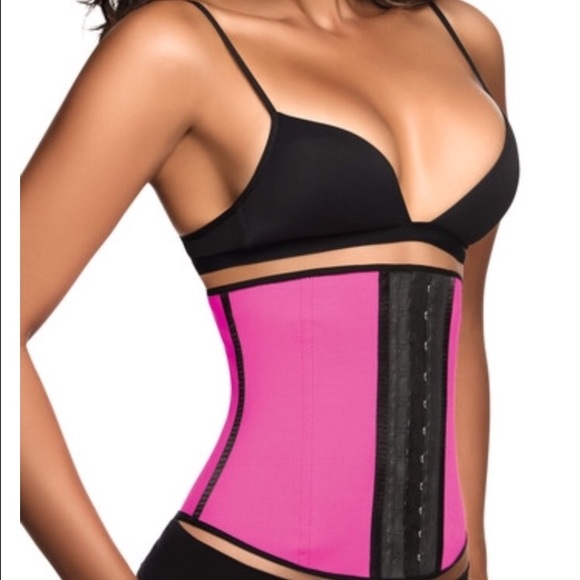 Ann Chery waist trainer!