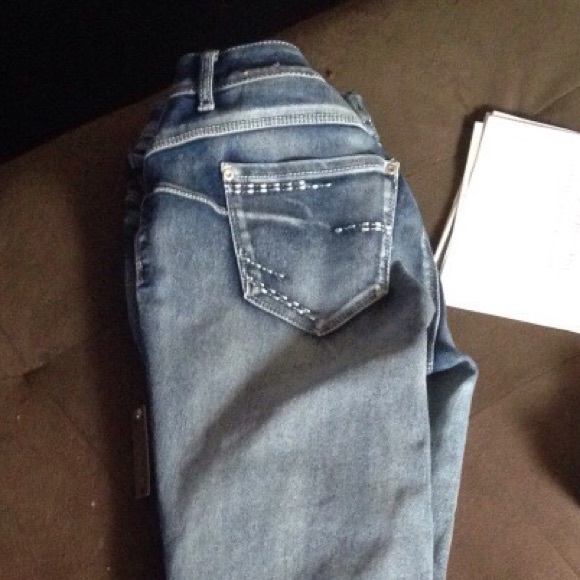 Rhythm in Blues - Picture 2 of 2