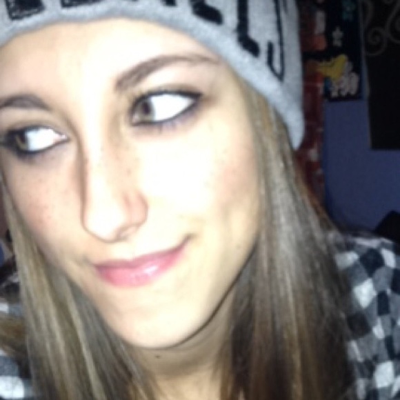 Meet your Posher, Sam