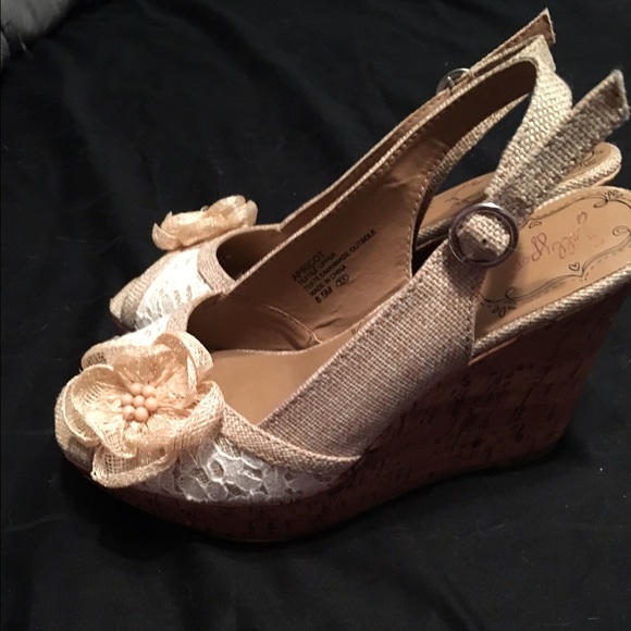 Wedges - Picture 2 of 2
