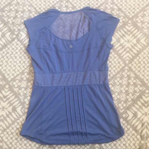 Lululemon running top