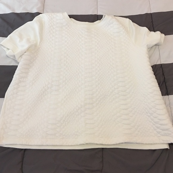 White terry snake skin patterned shirt