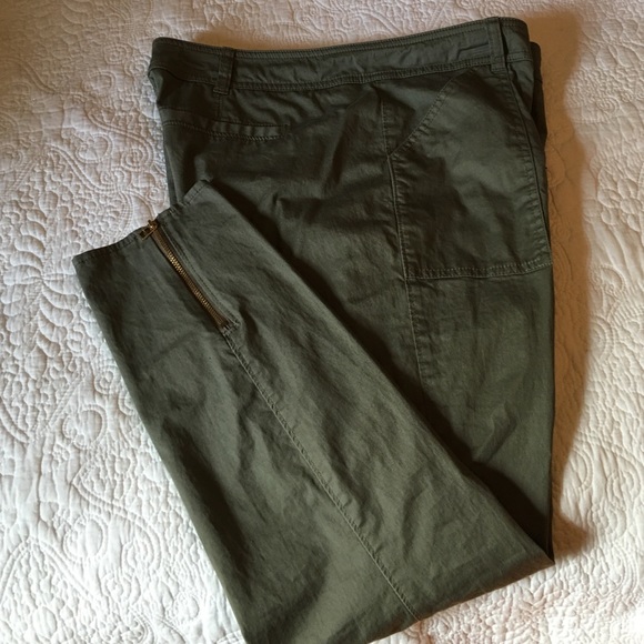 Zipper ankle pants