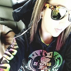 Meet your Posher, Raya destinee