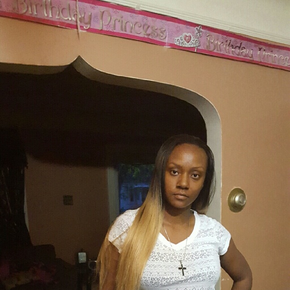 Meet your Posher, Lashona - Picture 1 of 1