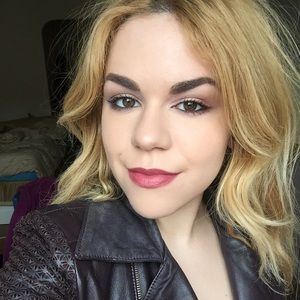 Meet your Posher, Valentina