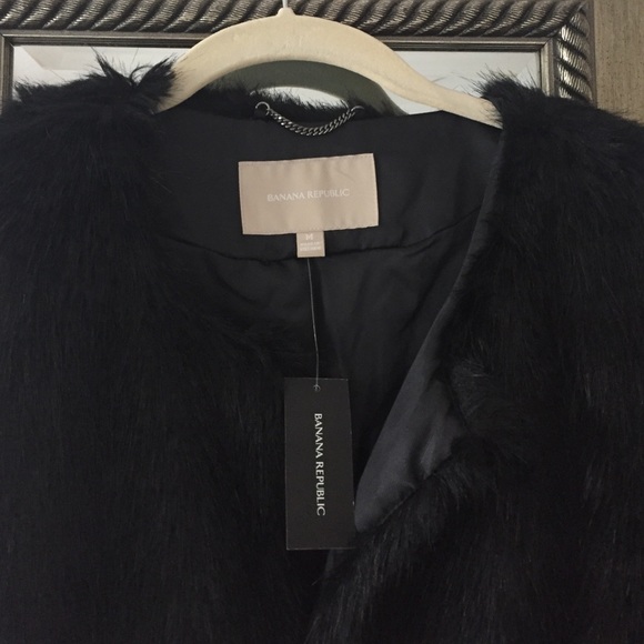 New Banana Republic Fur Coat - Picture 2 of 4