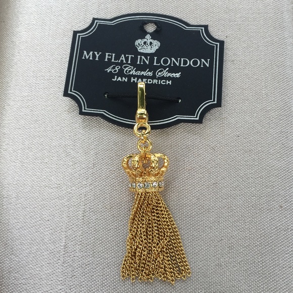 MFIL Brighton Royal Tassel Crown Charm