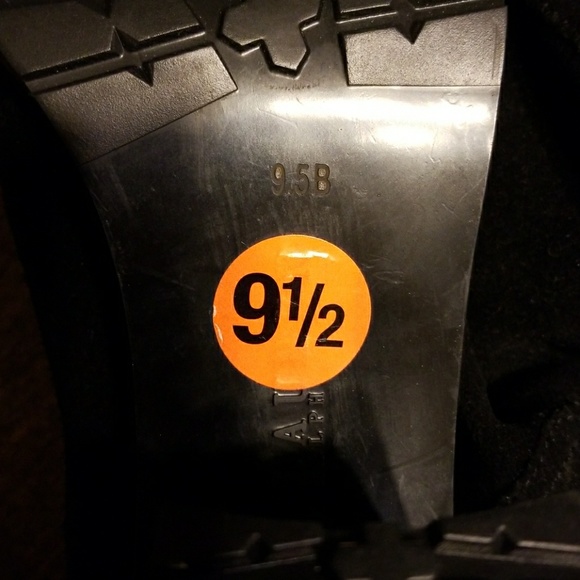 New wo box Ralph Lauren boots - Picture 7 of 8