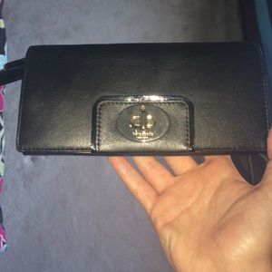 Authentic Kate spade wristlet/wallet
