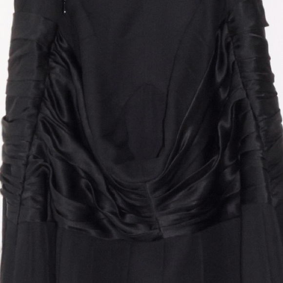 HP Anne Klein Black Silk Halter Dress - Picture 7 of 7