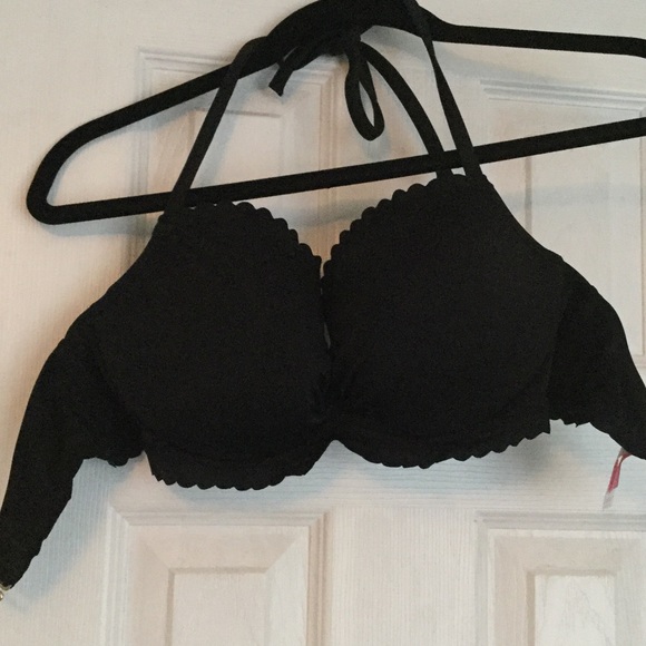 Victoria's Secret scalloped bikini top