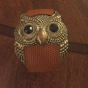 Owl and leather cuff with hinge closure