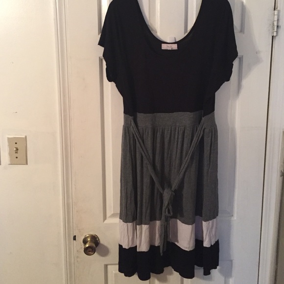 Flirty black/gray/white dress