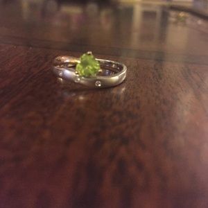 ⚡️Sale⚡️Peridot Ring in two-tone gold w/diamonds