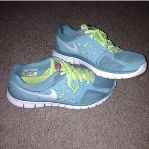 Nike flex run 2013 sz8 turquoise