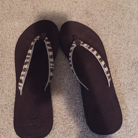 Reef sandals NWOT