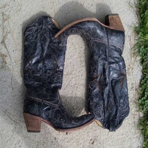Corral Vintage Cowboy Boots (looking for trade!)