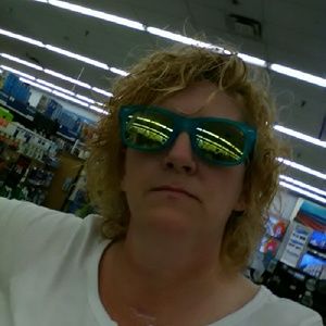 Meet your Posher, Dawna