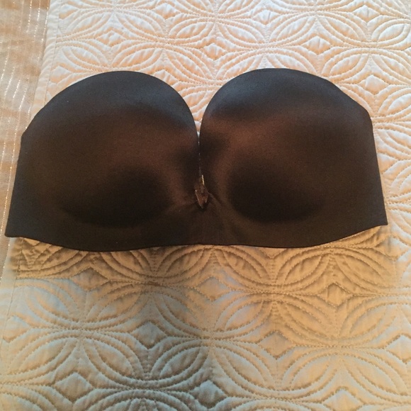 On HOLD! Victoria's Secret Bombshell Strapless Bra