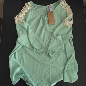 Francesca's Mint Blouse