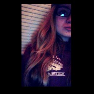 Meet your Posher, Casey