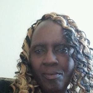 Meet your Posher, Debra